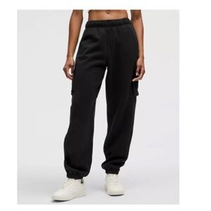 Lululemon Scuba Oversized Cargo Jogger Size L